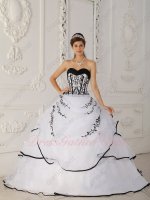 Pure White Train Western Quinceanera Gown Black Embroidery Factory Online