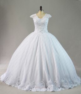 Affordable White Falt Wedding Ball Gowns Puffy With Lace Hemlines