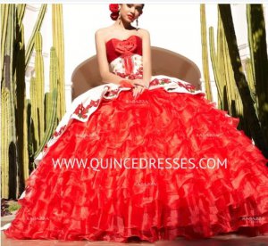 Sweetheart Neckline Tassle Front Overlay Ivory and Red Detachable Quinceanera Ball Gown Charro