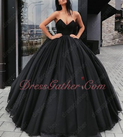 Goth Style Puffy Folds Black Tulle Skirt Ball Gown Without Any Details Cheap