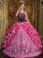 Black Top With Rose Pink Lines Embroidery Quince Court Gown Symmetrical Side Bubble