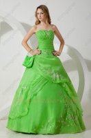 Spring Green Quality Embroidery High Street Quinceanera Dresses Little Puffy