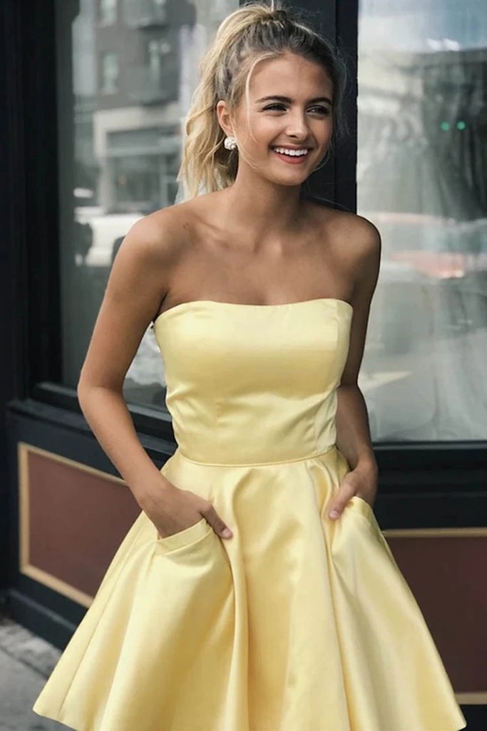 Lovely Strapless Knee Length Light Yellow Dama Dress Graduation Dress With Pockets - Click Image to Close