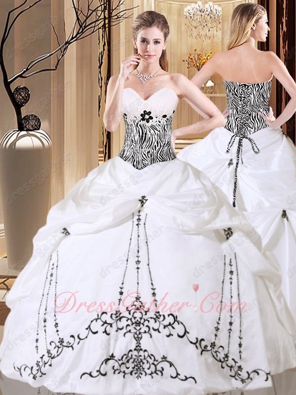 Retro Palace Lolita Lady Quinceanera Ball Gown Tower Embroidery White and Black Detail - Click Image to Close