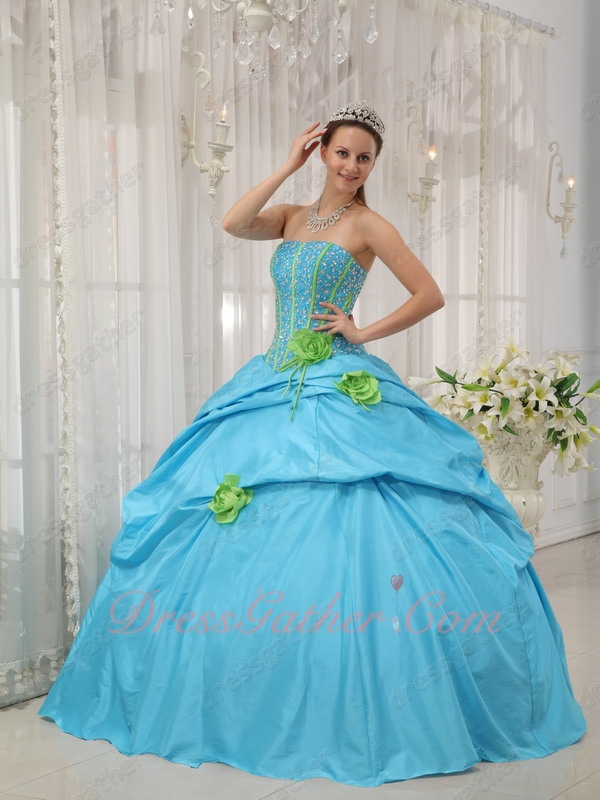 V-Shaped Waistline Basque Quince Court Gown Aqua Blue With Spring Green Details - Click Image to Close